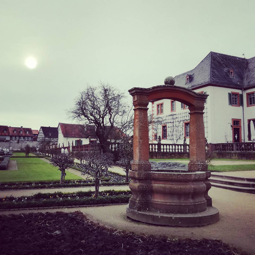 Der Brunnen im Konventgarten des Klosters Seligenstadt